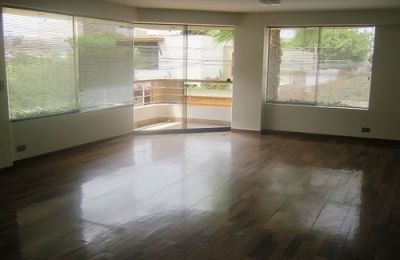 APARTAMENTO EN URB  AURORA  -  MIRAFLORES 
