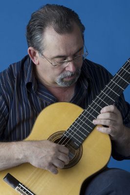Guitarrista cl�sico, flamenco y variado para eventos  y celebraciones. Granada