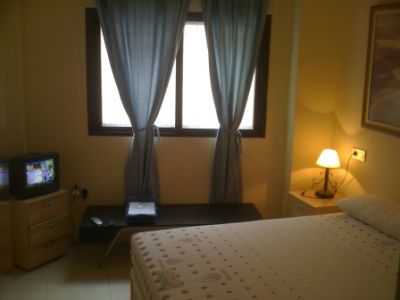 ALQUILO APARTAMENTO, obra nueva, amueblado en 340�/mes (comunidad incluida). Soy Particular tambi�n 