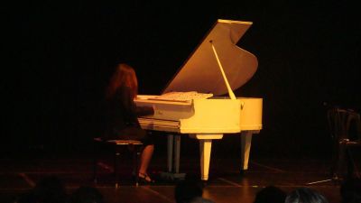 CLASES DE PIANO Y �RGANO