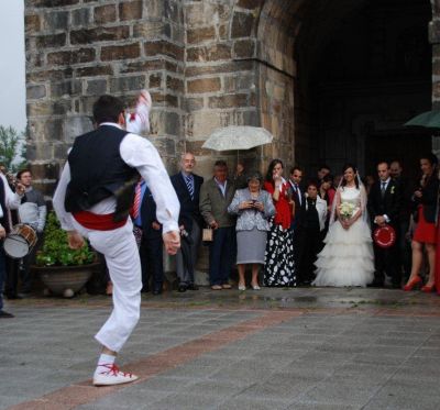 AURRESKU DE HONOR PARA BODAS Y EVENTOS