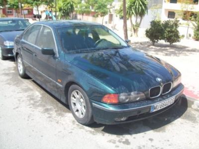 OPORTUNIDAD me urge mucho vender BMW modelo 525 autom�tico del a�o 2000, en perfecto estado
