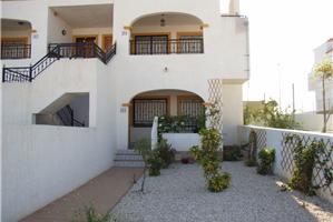 Torrevieja, bungalow 2 dorm. patio 35m2-56.000�
