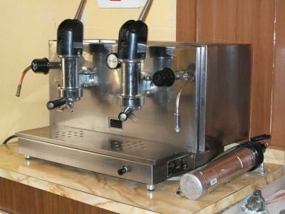 Vendo cafetera Nacional 2 estaciones