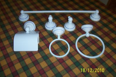 ACCESORIOS DE BA�O