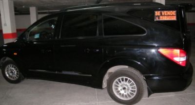 VENDO furgoneta  SSANGYONG  RODIUS 280 XDi , con el cambio AUTOMATICO
