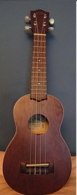 VENDO  ''U K U L E L E''  SOPRANO  LANIKAI