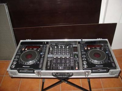 Vendo pareja de Reproductores,  Pioneer CDJ-1000 MK2   �OCASI�N�