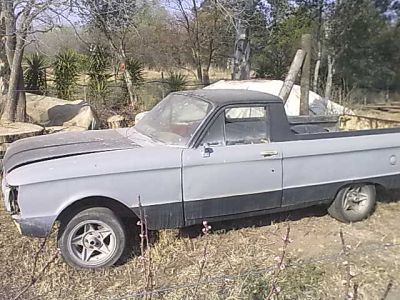 vendo ford ranchera mod 80