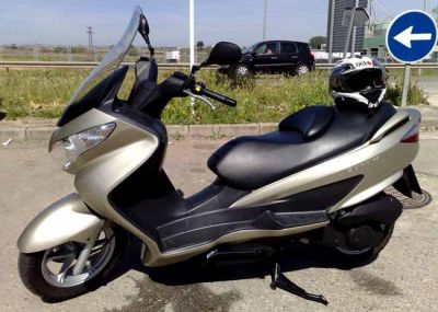 Suzuki Burgman 200