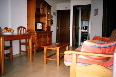 ALQUILO APARTAMENTO EN BENIDORM