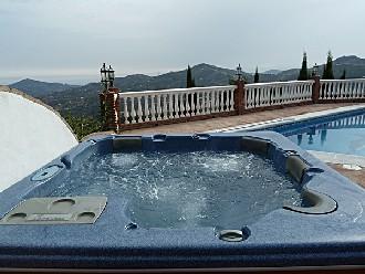 Gran casa rural con piscina climatizada y Jacuzzi