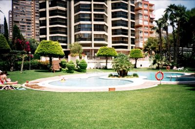 ALQUILO BUEN APARTAMENTO EN BENIDORM