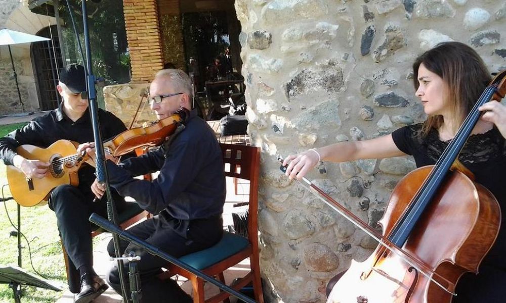 M�SICOS para BODAS y EVENTOS en toda Catalu�a