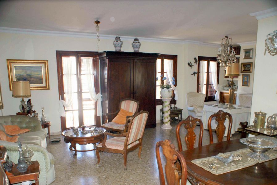 SE VENDE piso en el corazn de Huelva