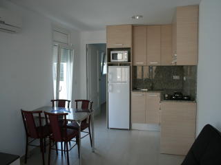 EMPURIABRAVA ALQUILER  APARTAMENTO CASA VERANO