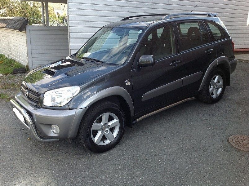Toyota RAV4 2,0 D-4D Ao:2005