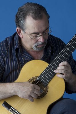 Guitarrista clsico, flamenco y variado para eventos  y celebraciones. Granada