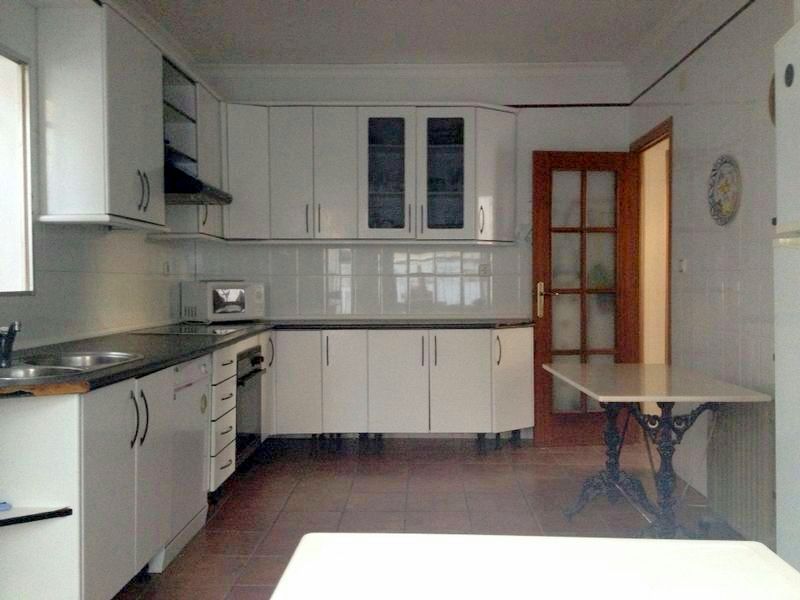 Se VENDE chalet amplio y muy tranquilo en Punta Umbra.