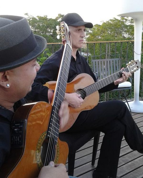 D�O de GUITARRAS, eventos, bodas, toda Catalu�a