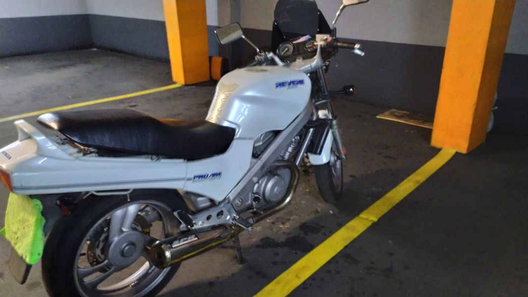 Honda NTV Revere 650cc de 1.989 en venta en Badalona BCN 