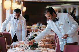 Actualmente buscamos camareros, cocineros, ayudantes y pinches para empresas del sector hostelero